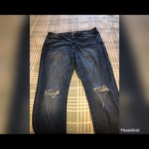 Knee Ripped Refuge+ Skinny Jeans